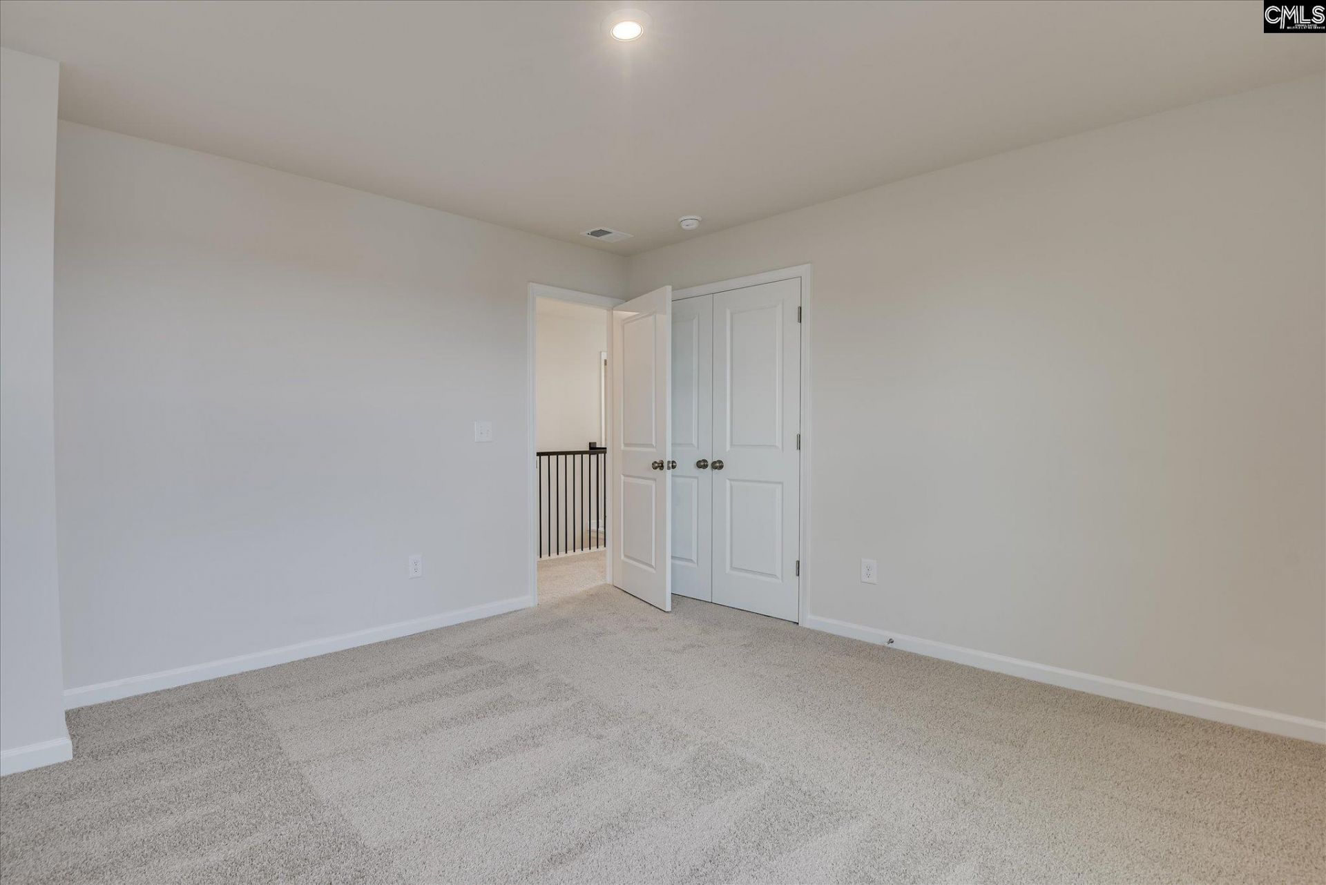 20 Spider Web Court Photo 56