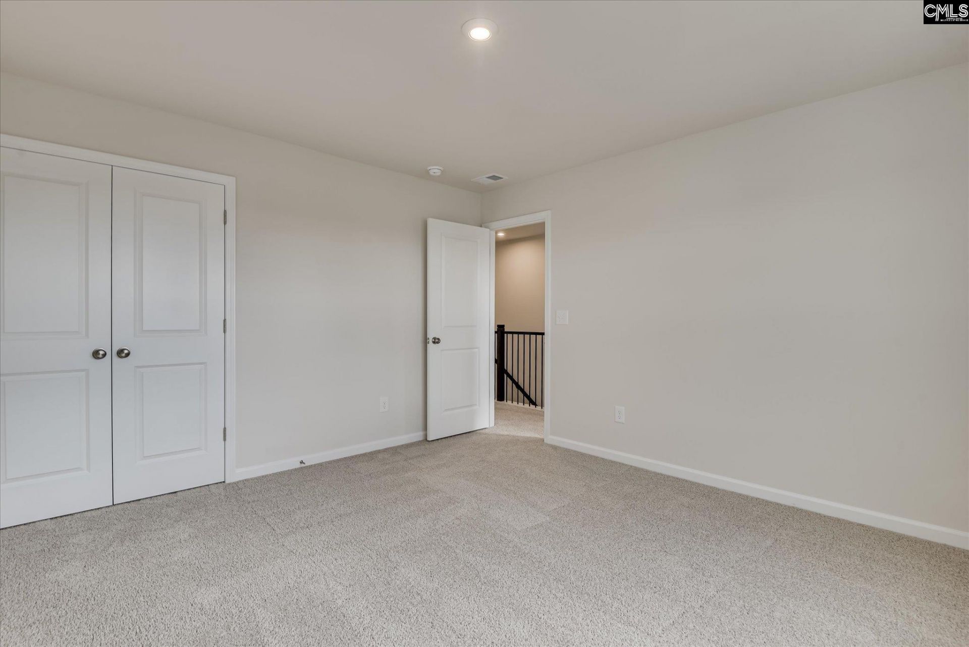 20 Spider Web Court Photo 61