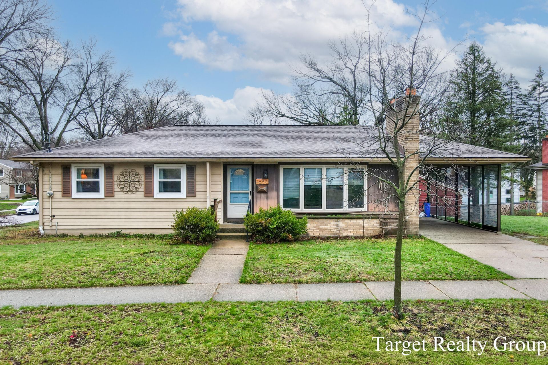 1660 Rose Parkway Se, Grand Rapids, MI 49506 Main Photo