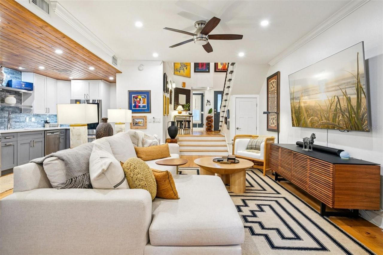 2507 Crowder Lane , Unit 2507, Tampa, FL 33629 Photo