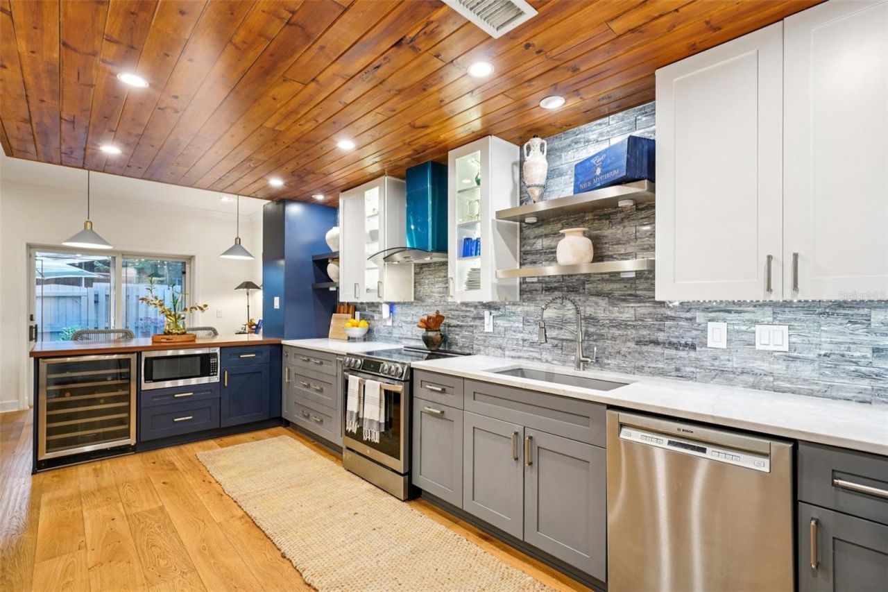 2507 Crowder Lane , Unit 2507, Tampa, FL 33629 Photo