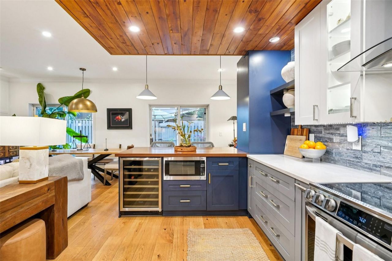 2507 Crowder Lane , Unit 2507, Tampa, FL 33629 Photo