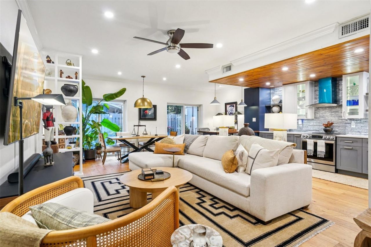 2507 Crowder Lane , Unit 2507, Tampa, FL 33629 Photo