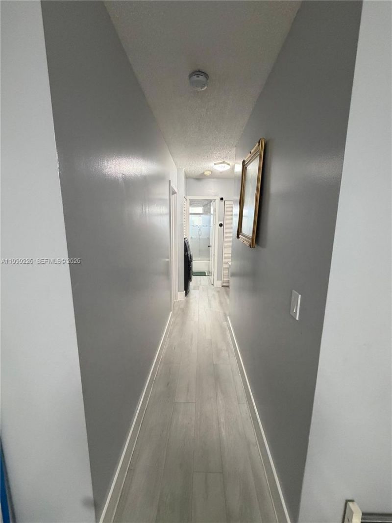6878 NW 173 Drive, Unit 907, Hialeah, FL 33015 Photo