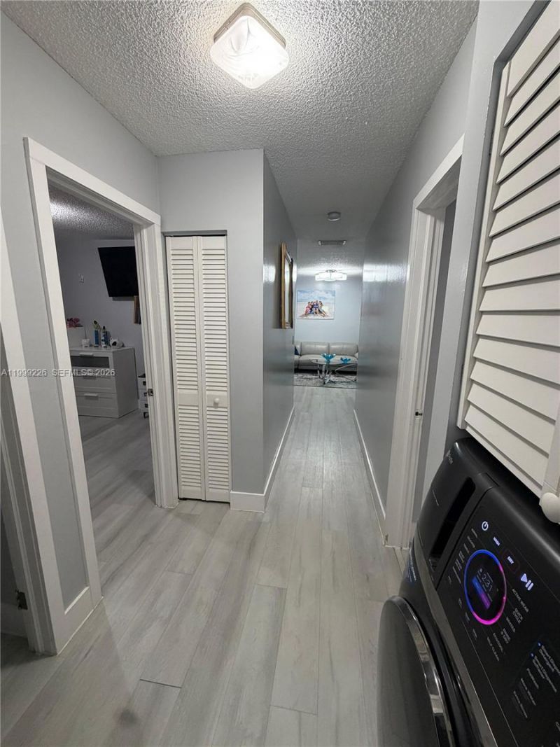 6878 NW 173 Drive, Unit 907, Hialeah, FL 33015 Photo