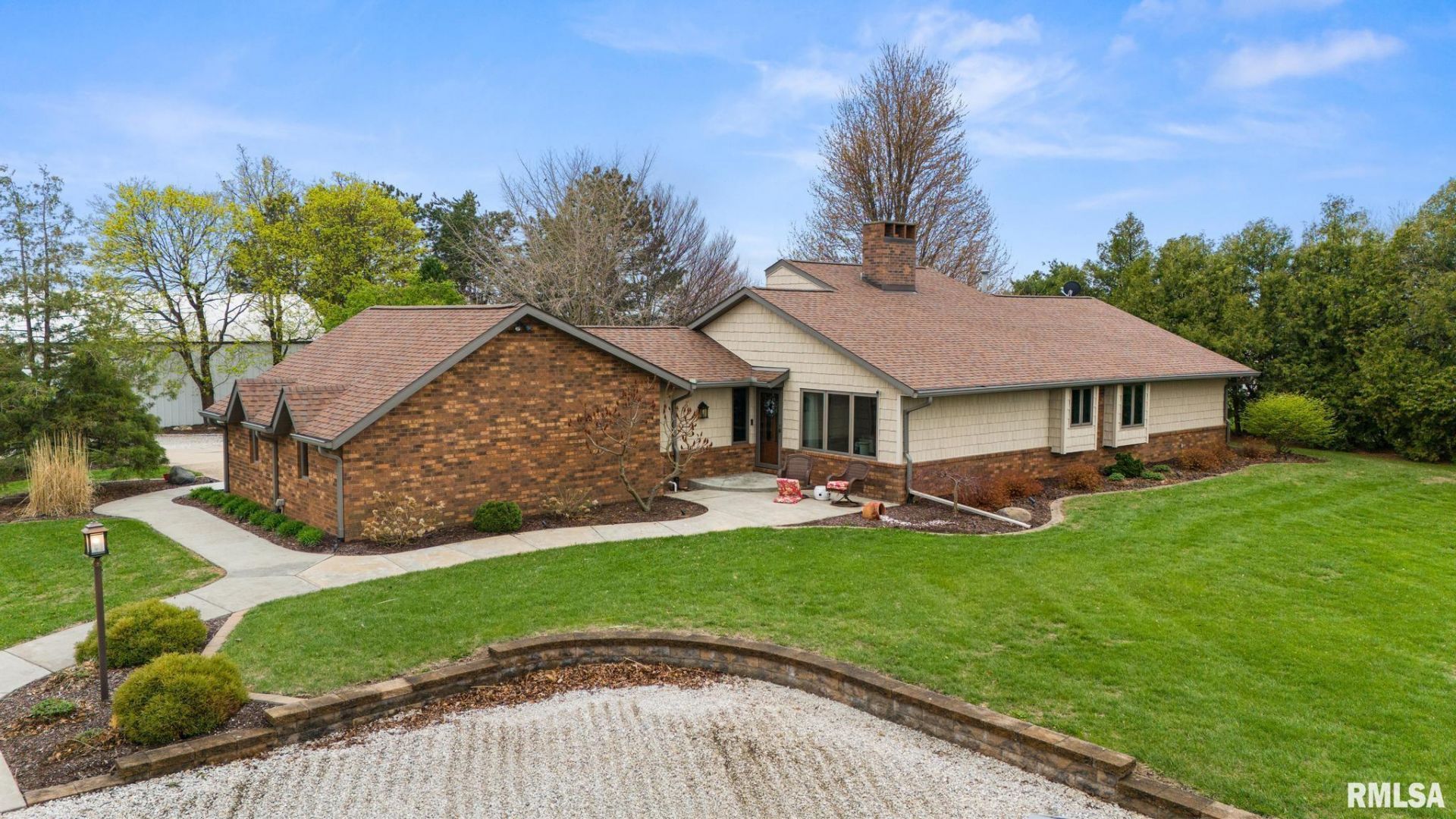 1110 W Birchwood Street, Morton, IL 61550 Main Photo