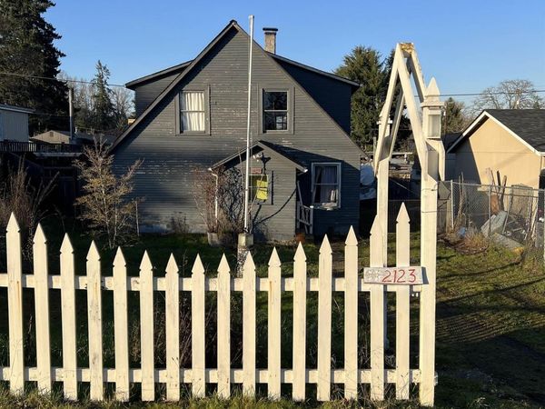 2123 Front Av NE, Albany, OR 97321