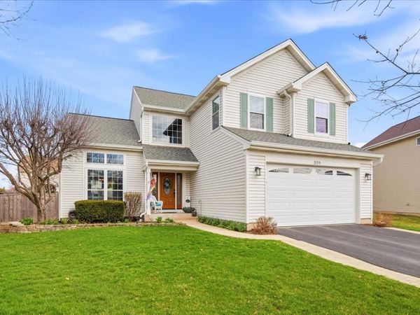 334 S Clearview Circle , Round Lake, IL 60073