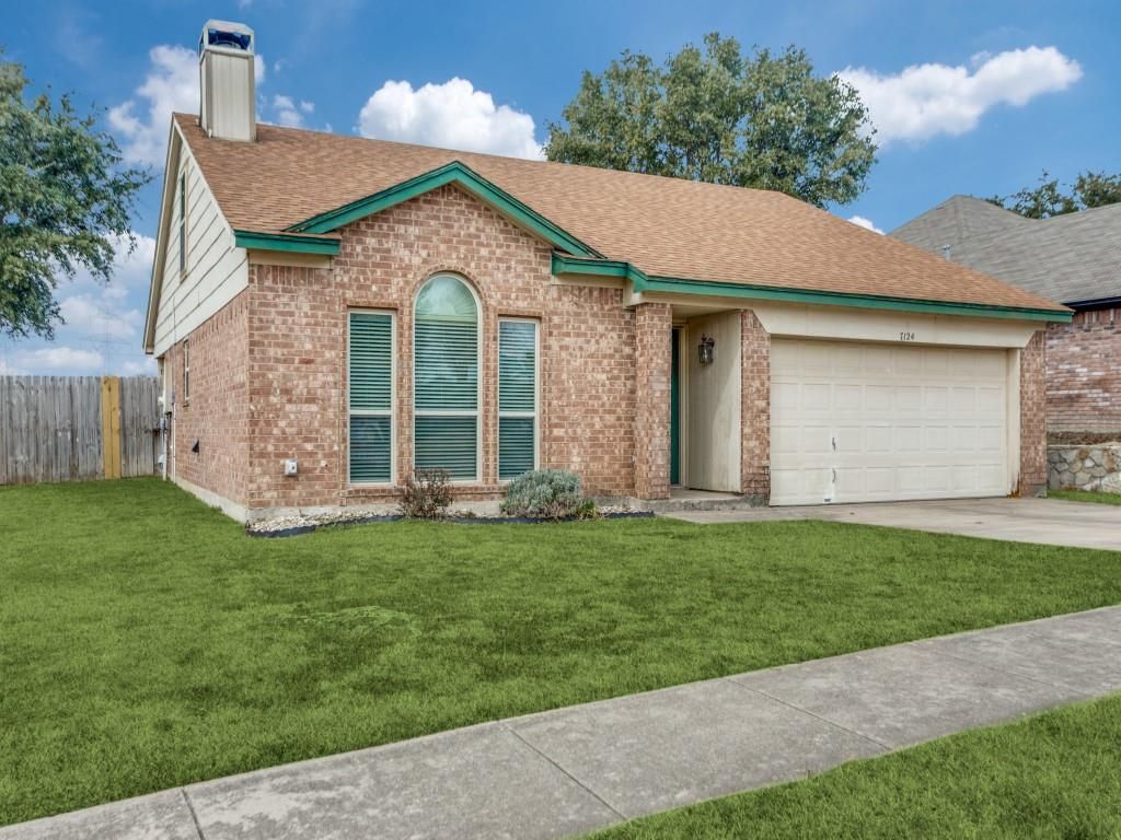 7124 Summerset Drive, Benbrook, TX 76126 Main Photo