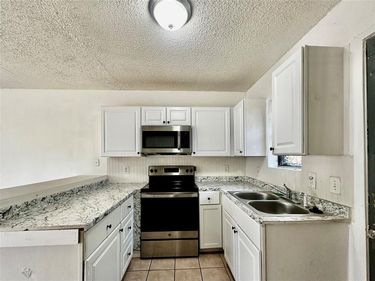 3848 Waldorf Street, Fort Worth, TX 76119