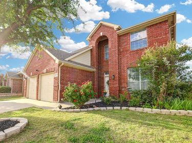 3225 Chesington Drive, Fort Worth, TX 76137