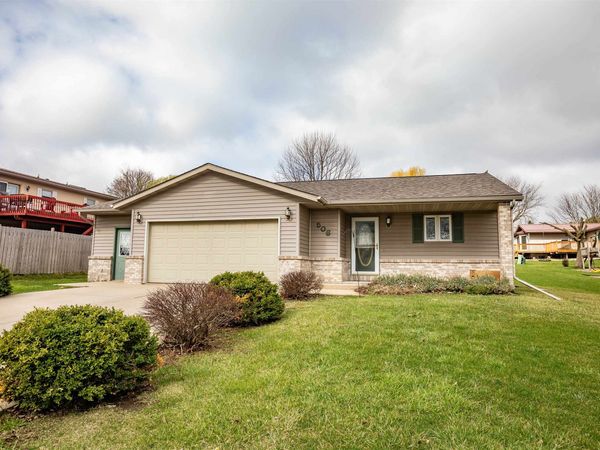 506 Bray Street, Dodgeville, WI 53533