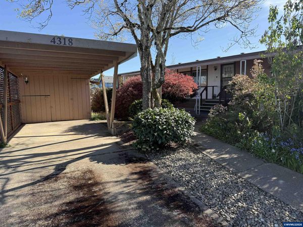 4318 Essex St SE, Salem, OR 97317
