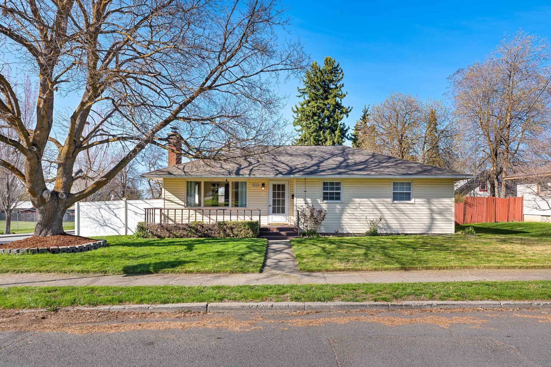 3403 E 22nd Ave primary photo