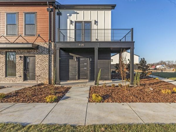 1317 Rebecca Johns Dr, Murfreesboro, TN 37128