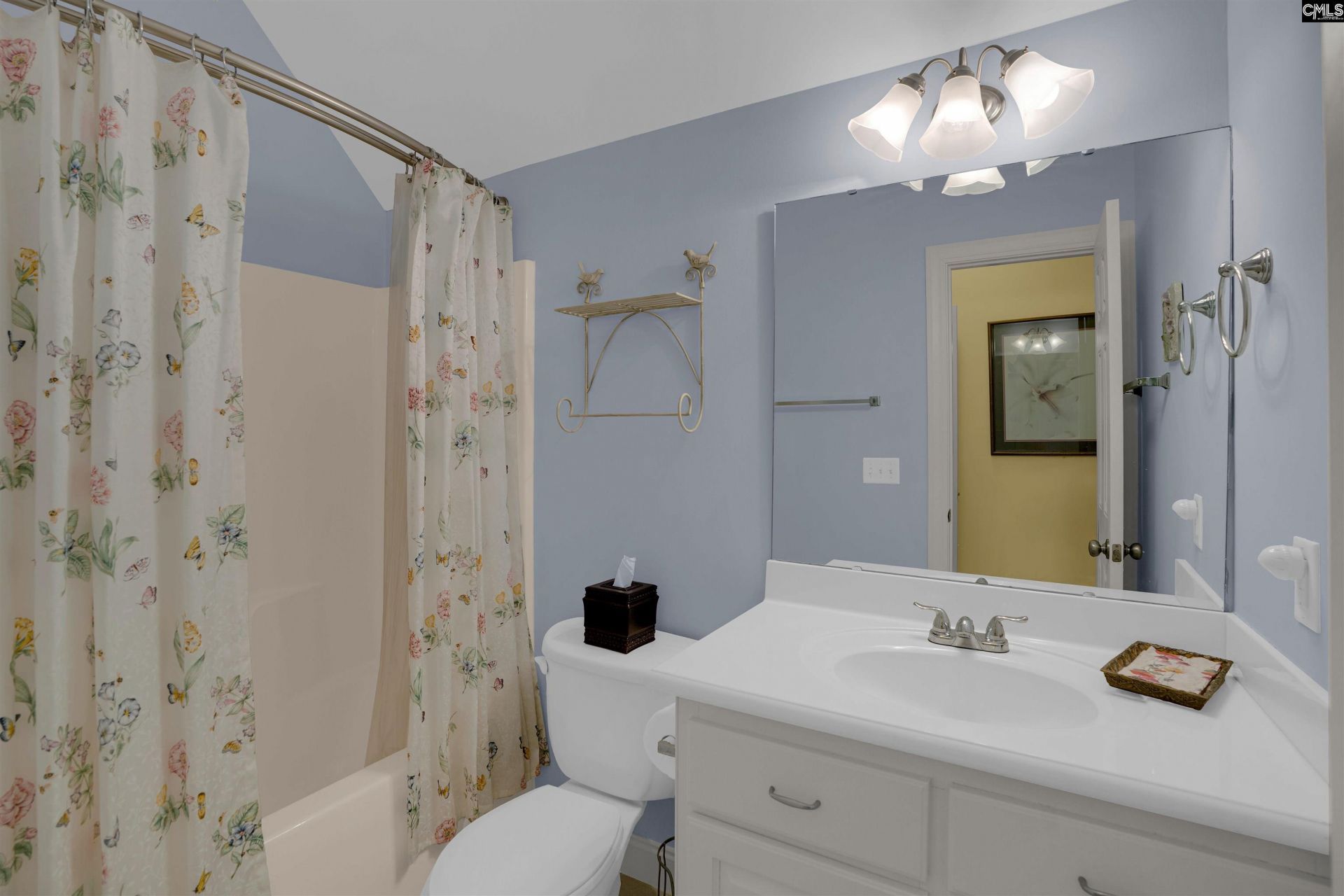 109 Sommerford Court Photo 29