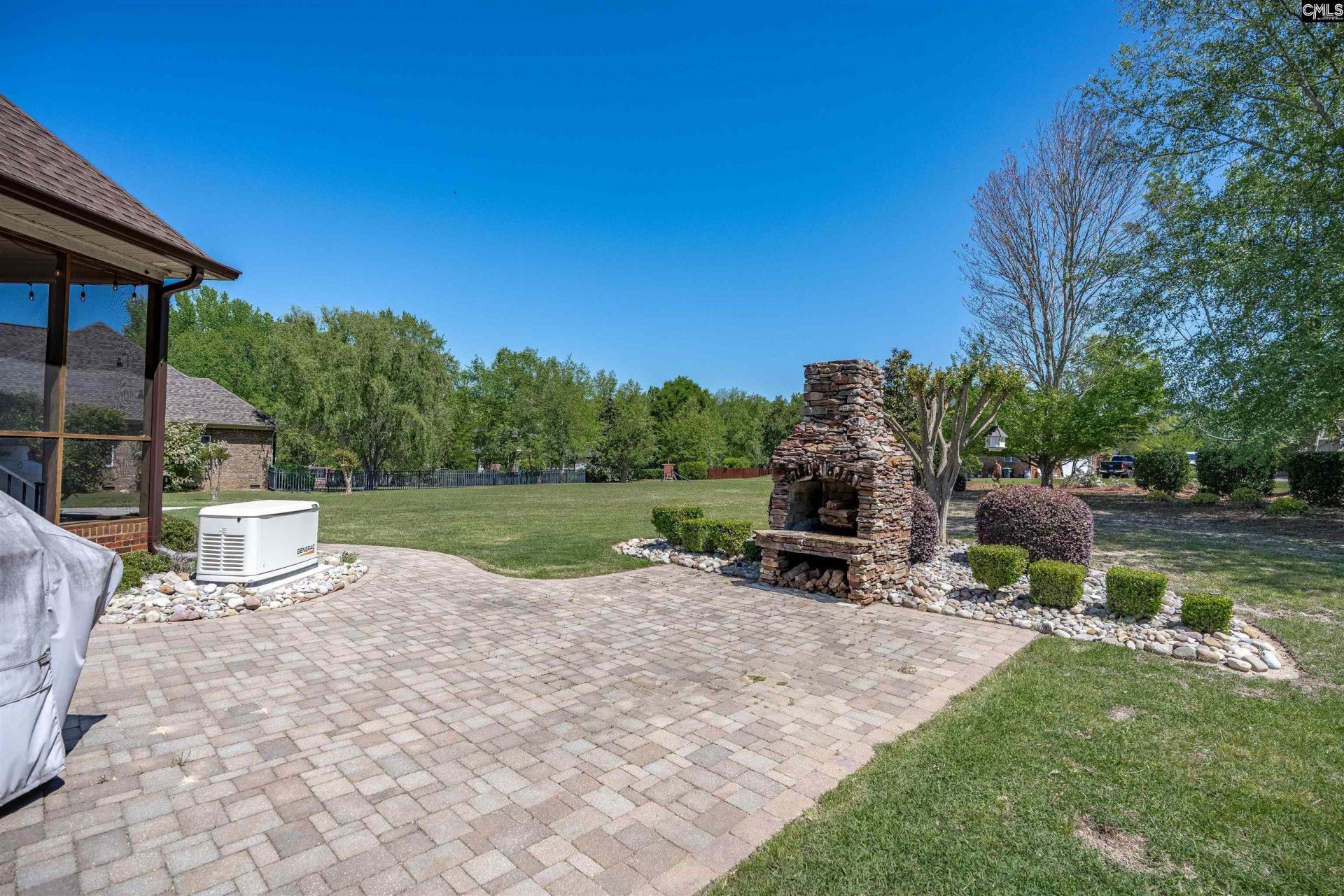 109 Sommerford Court Photo 37