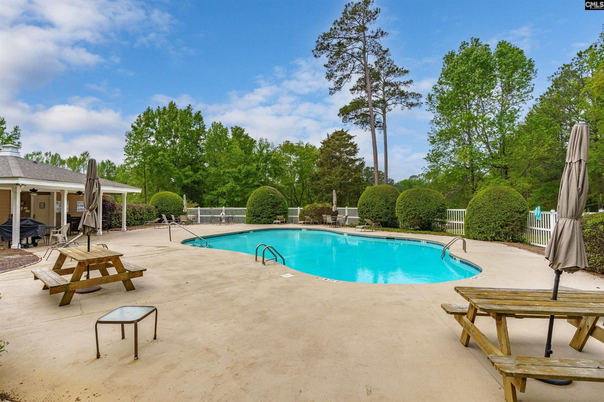 109 Sommerford Court Photo 43