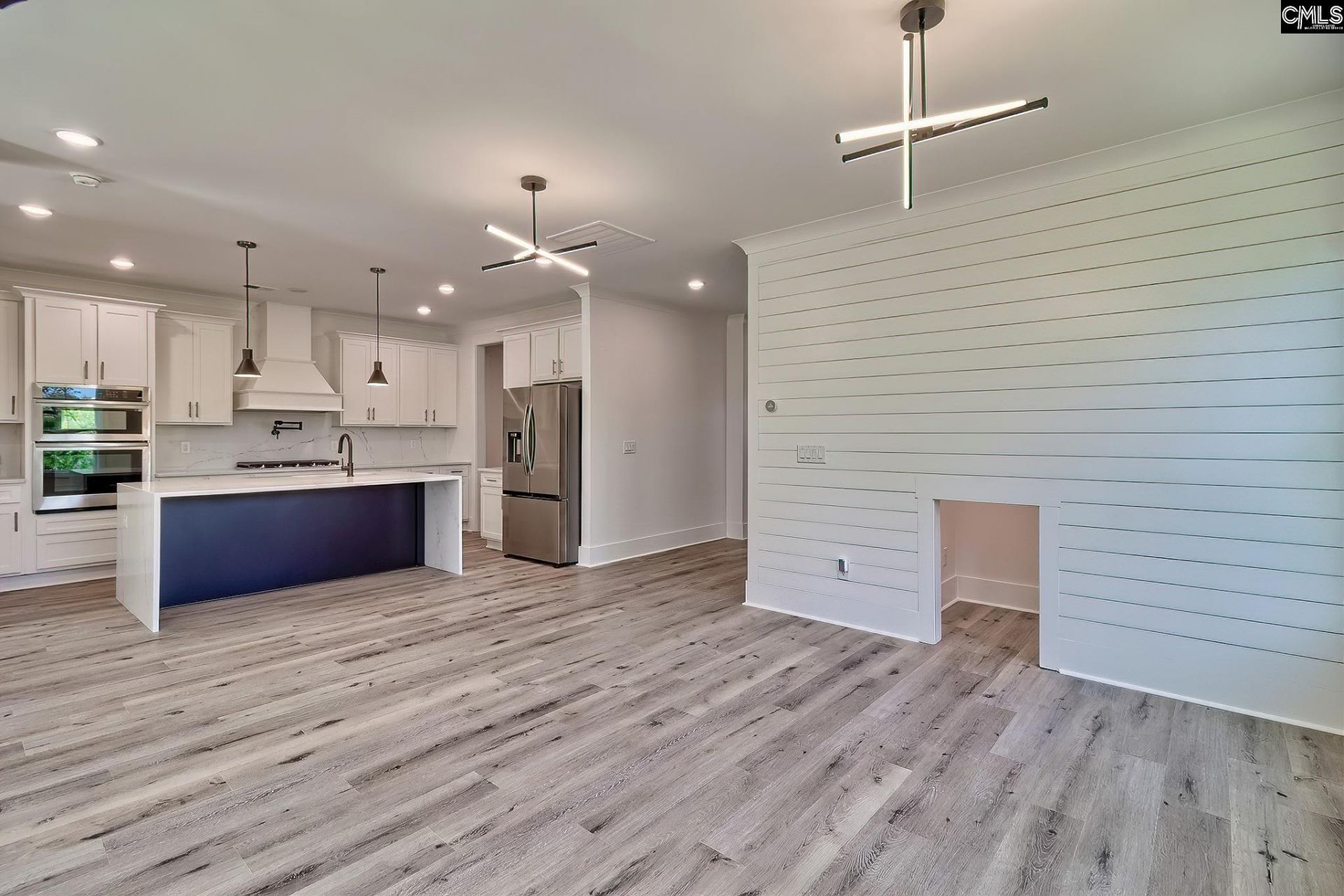 246 Backspin Drive Photo 8