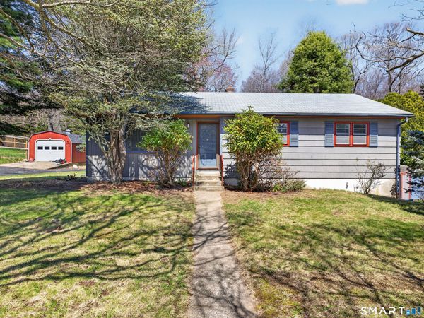 34 Riched , Montville, CT 06382