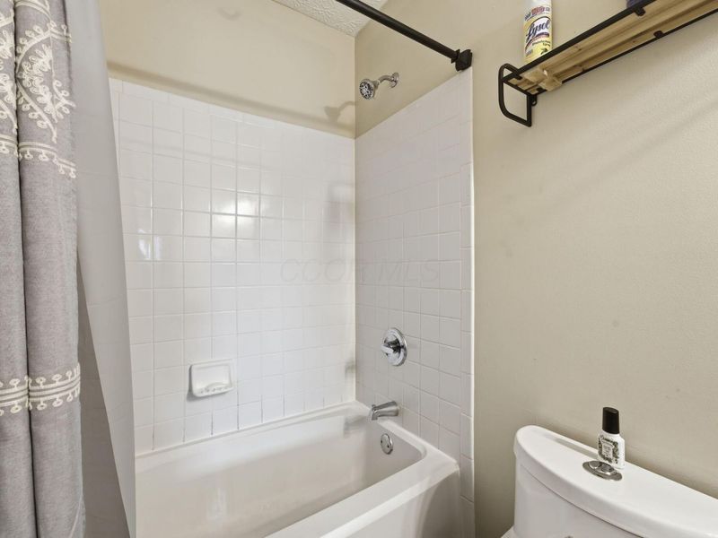 1000 Beaujolais Place, Galloway, OH 43119 Photo 35