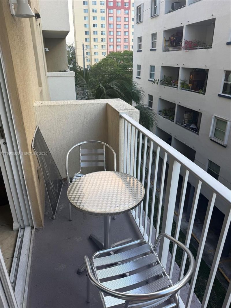 119 SW 6th Ave, Unit 405, Miami, FL 33130 Photo