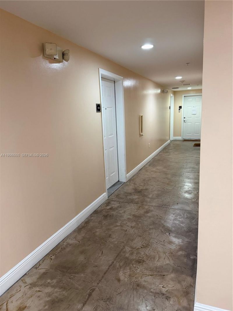119 SW 6th Ave, Unit 405, Miami, FL 33130 Photo
