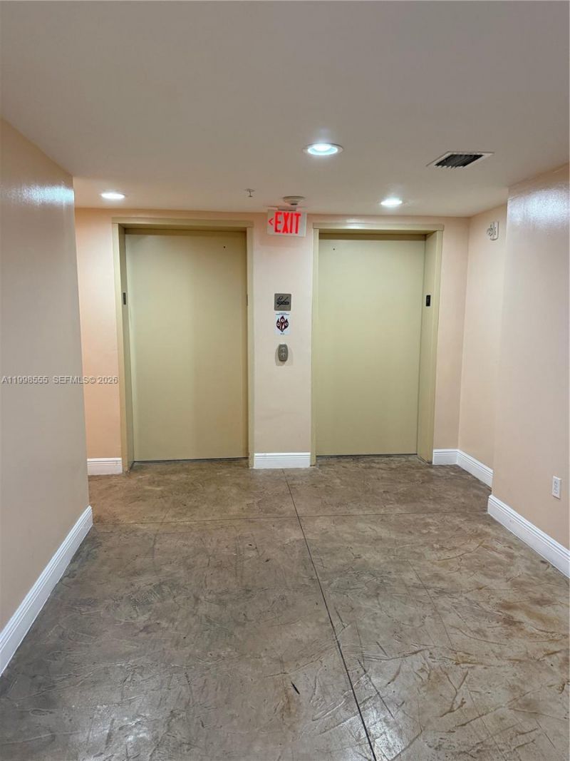 119 SW 6th Ave, Unit 405, Miami, FL 33130 Photo