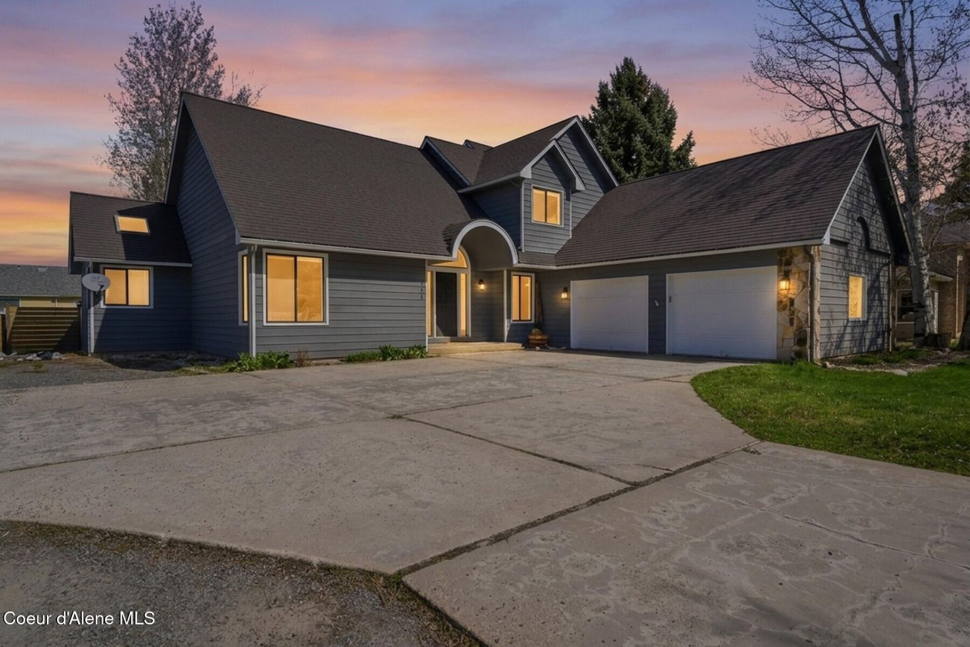 611 Ponder Point Dr primary photo