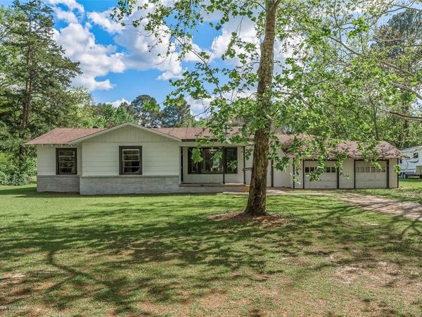 5725 Harper Road , Keithville, LA 71047