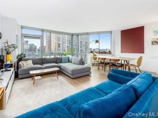 4705 Center Boulevard , Long Island City, NY 11109