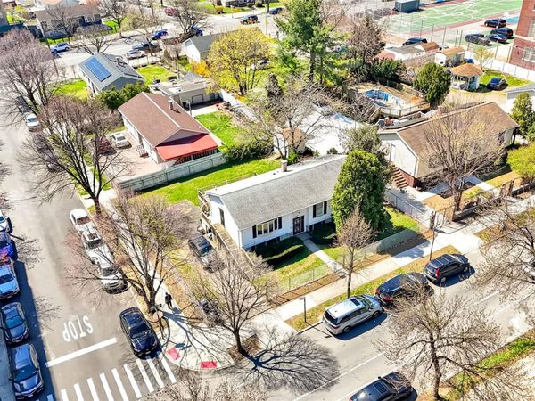 1580 Crotona Park E, Bronx, NY 10460