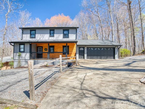46 Wahuhu Court, Brevard, NC 28712