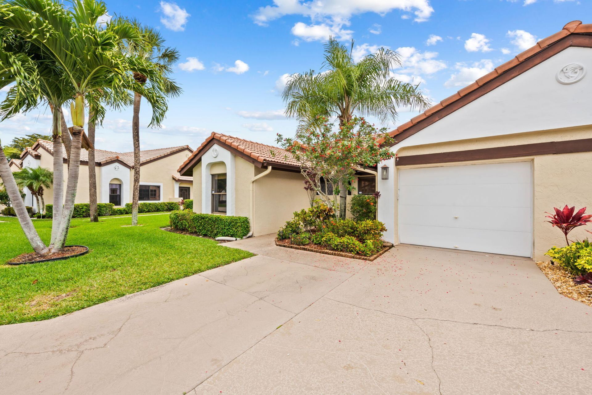 8257 Waterline Drive, Boynton Beach, FL 33472 Photo