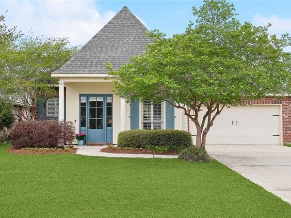 2424 COURS CARSON Street, Mandeville, LA 70448