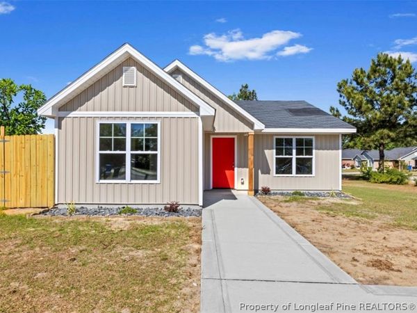 2200 Horsechesnut Place , Fayetteville, NC 28304