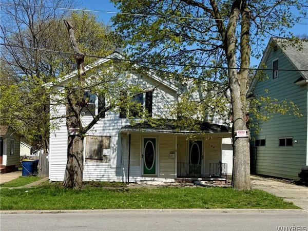 148 Chapel Street, Lockport, NY 14094