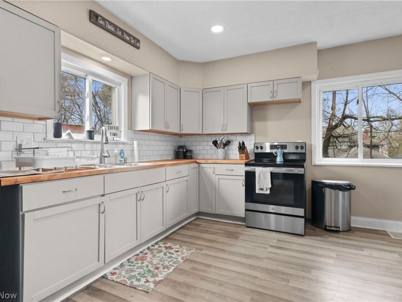 318 Pioneer Street, Akron, OH 44305 Photo 16