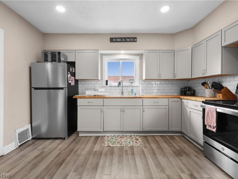 318 Pioneer Street, Akron, OH 44305 Photo 19