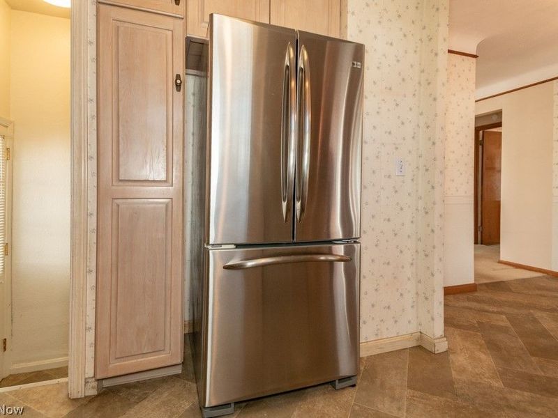 428 E 274th St, Euclid, OH 44132 Photo 11