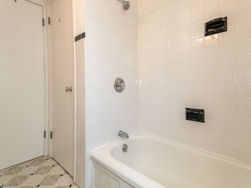 428 E 274th St, Euclid, OH 44132 Photo 22