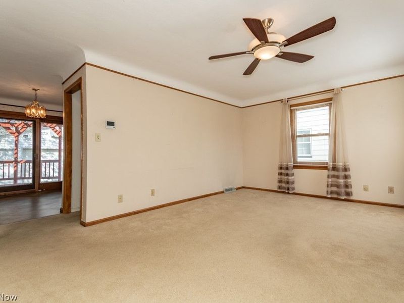 428 E 274th St, Euclid, OH 44132 Photo 7