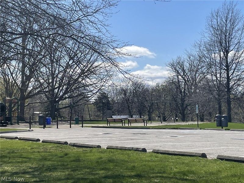 17506 Neff Road, Cleveland, OH 44119 Photo 10