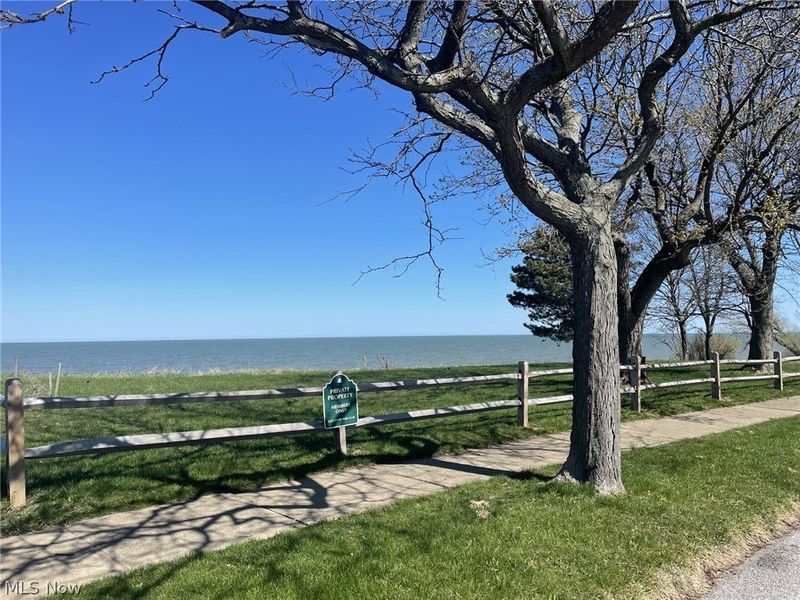 17506 Neff Road, Cleveland, OH 44119 Photo 7