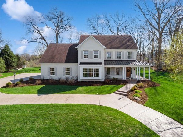 1141 Lauralynn Dr, Latrobe, PA 15650