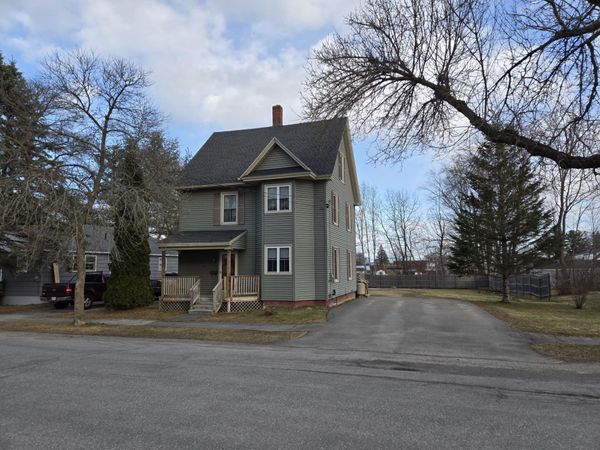 130 7th Street, Bangor, ME 04401