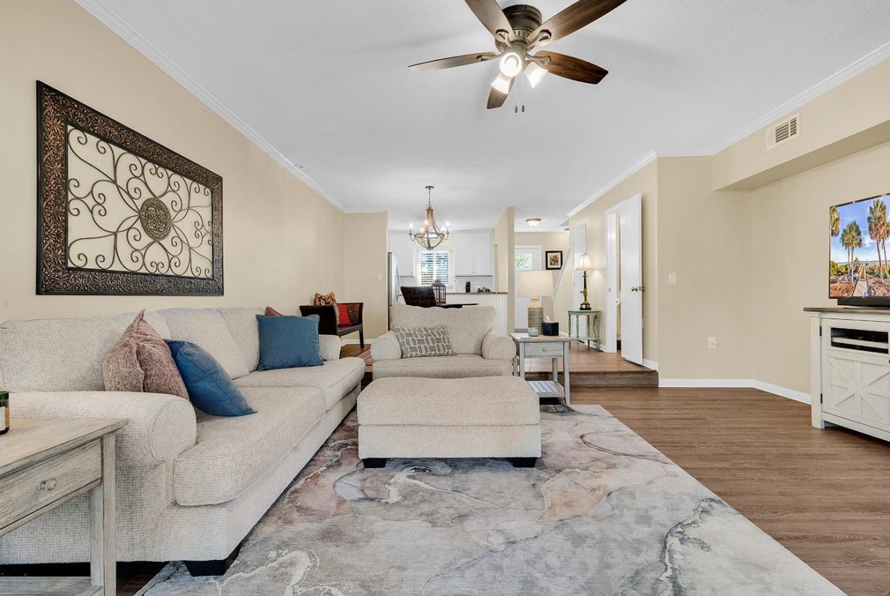 835 Villa Dr. Photo 12