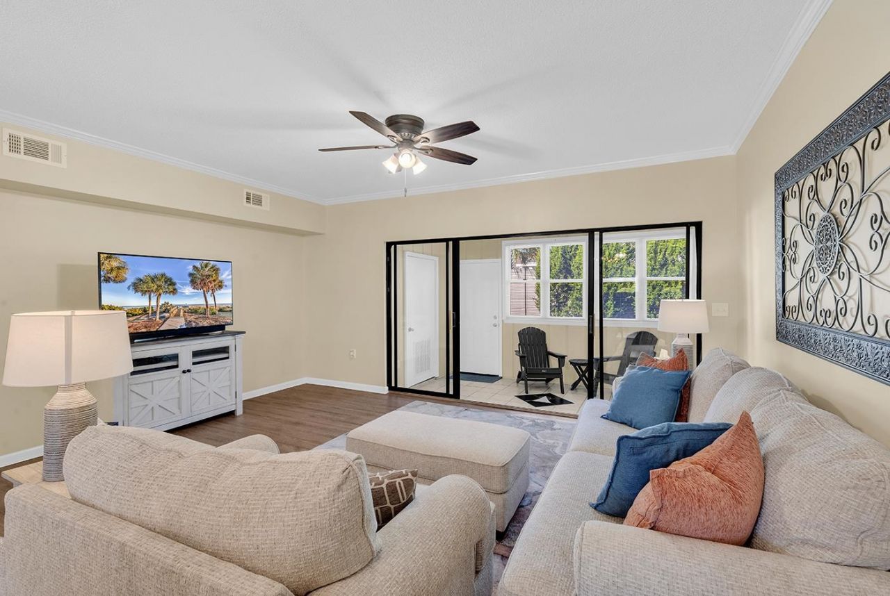 835 Villa Dr. Photo 18