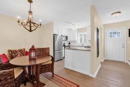 835 Villa Dr. photo 4