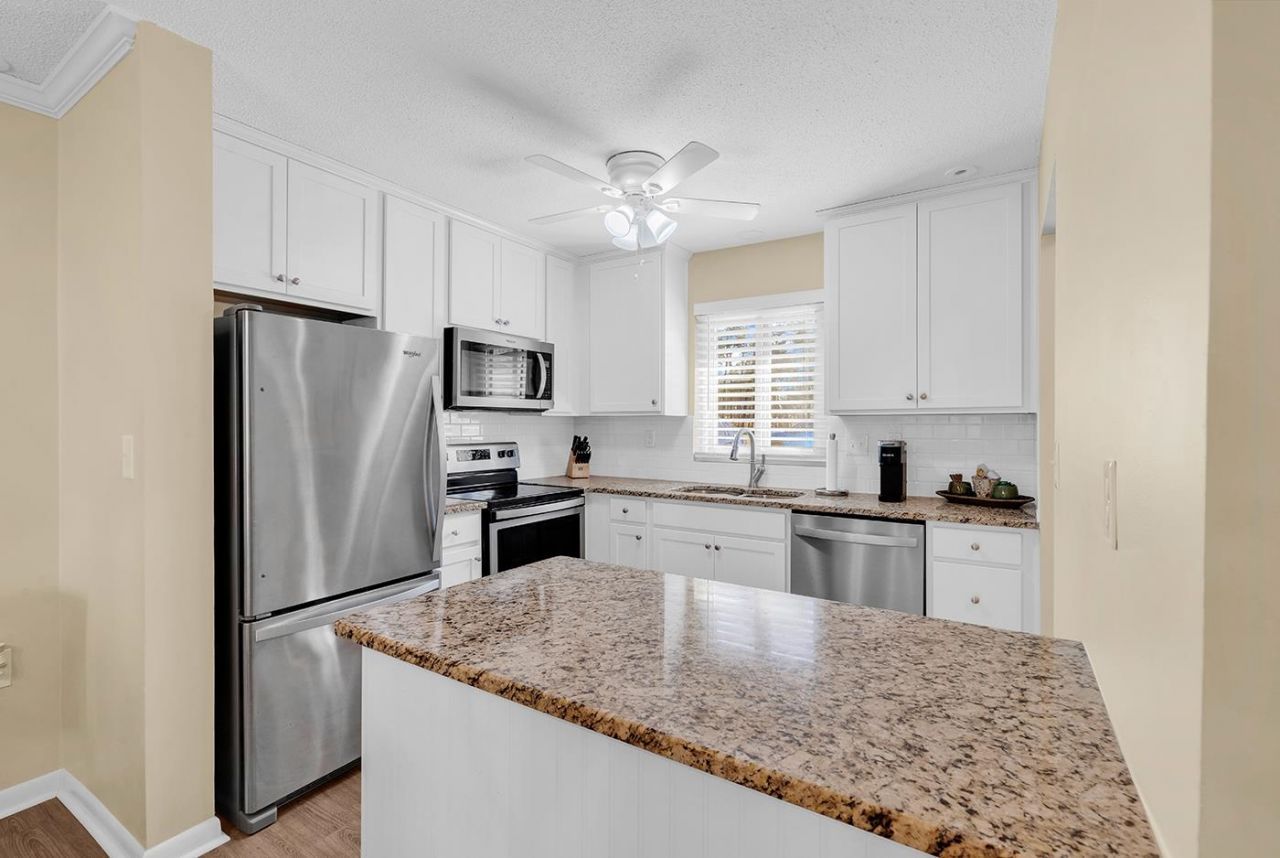 835 Villa Dr. Photo 4